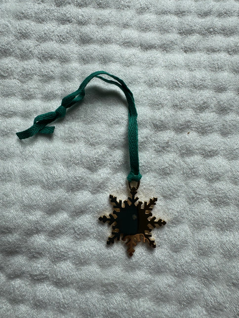 Loro Piana Polished Gold-Tone Snowflake Charm