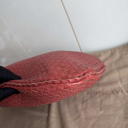 Bottega Veneta Veneta Hobo Medium Brick Red Intrecciato Leather Bag 47cm