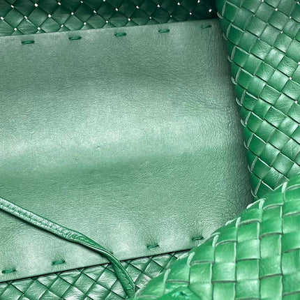 Bottega Veneta Cabat Tote Green Intreccio Leather 40cm