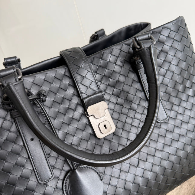 Bottega Veneta Roma Large Intrecciato Nappa Leather Black 35cm