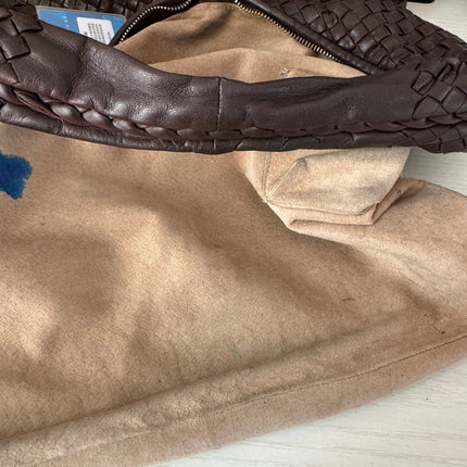 Bottega Veneta Intrecciato Hobo Bag Medium Dark Chocolate Brown Lambskin leather 47cm