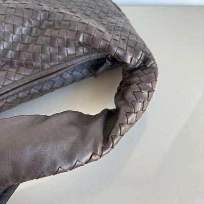 Bottega Veneta Intrecciato Hobo Medium Fondant Dark Chocolate Brown Lambskin leather 47cm