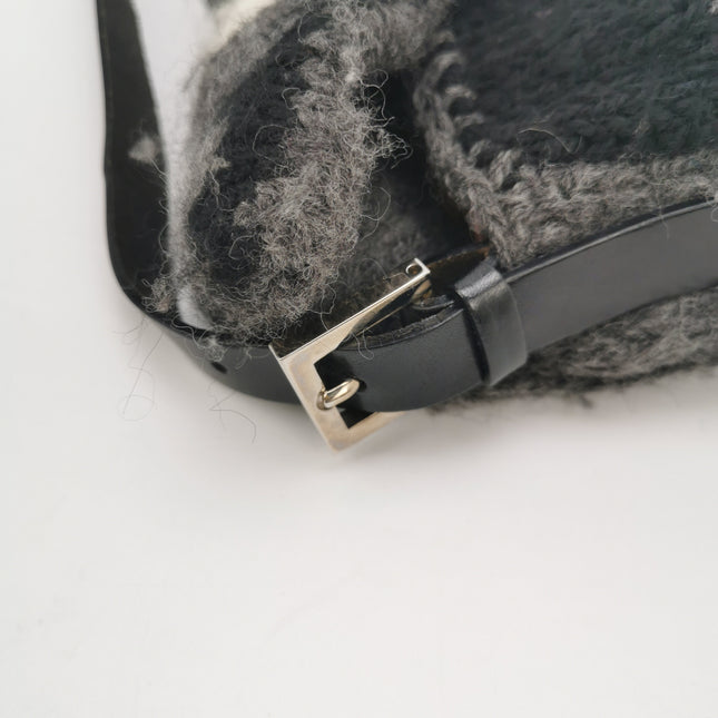 Fendi Baguette Bag Grey and White Wool Knit Shoulder Bag