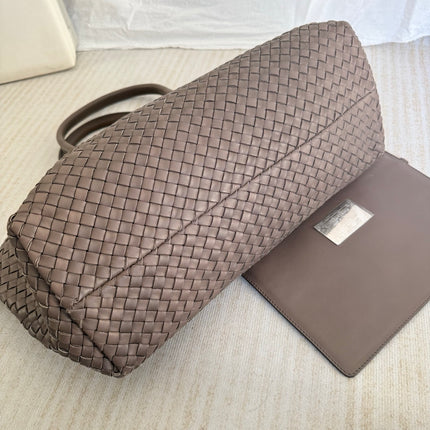 Bottega Veneta Cabat Large Intreccio Leather Tote Bag Grey 40-43cm
