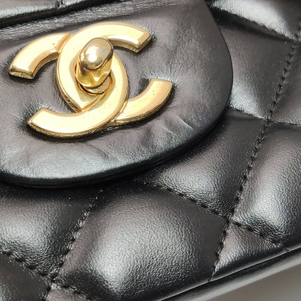 Chanel Classic Flap Jumbo Black Lambskin Leather Single Flap Gold Hardware 2009-2010