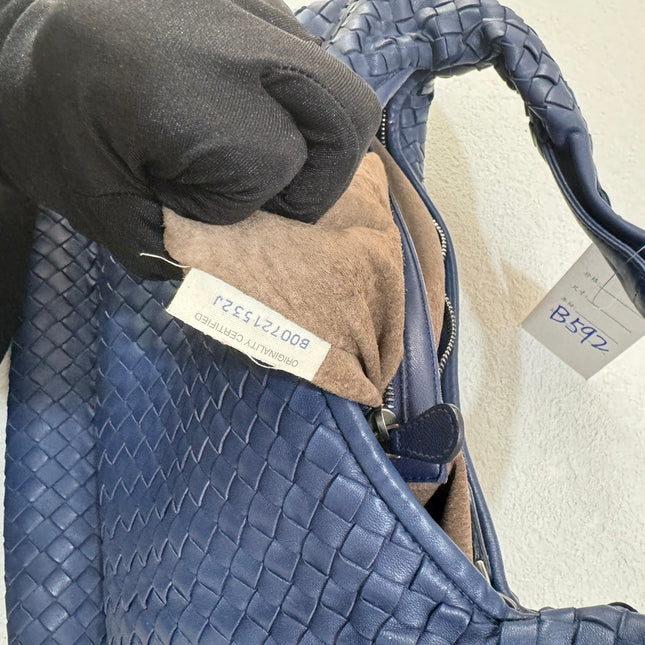 Bottega Veneta Veneta Hobo Medium Navy Intrecciato Leather Bag 40cm