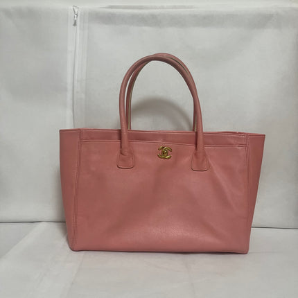 Chanel Cerf Executive Medium Pink Leather Handbag with Strap 35cm-Luxbags