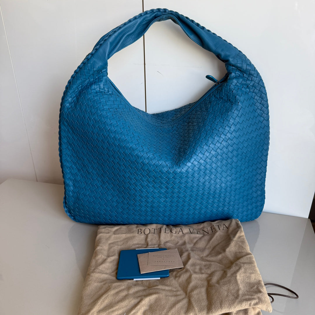 Bottega Veneta Veneta Hobo Maxi Blue Intrecciato Leather 52cm-Luxbags