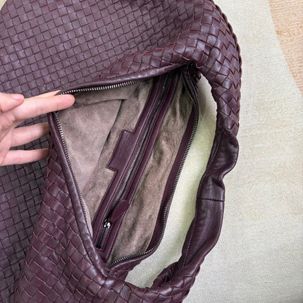 Bottega Veneta Veneta Hobo Burgundy Wine Intreciatto Leather Bag Large 48cm