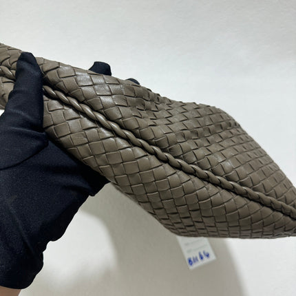 Sold Bottega Veneta Hobo Bag Lambskin leather Grey Medium 40cm