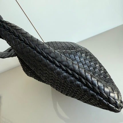 Bottega Veneta Veneta Intrecciato Hobo Bag Medium Black Leather 47cm