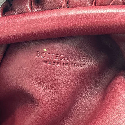 Bottega Veneta Pouch Mini Intrecciato Burgundy Leather Crossbody Bag