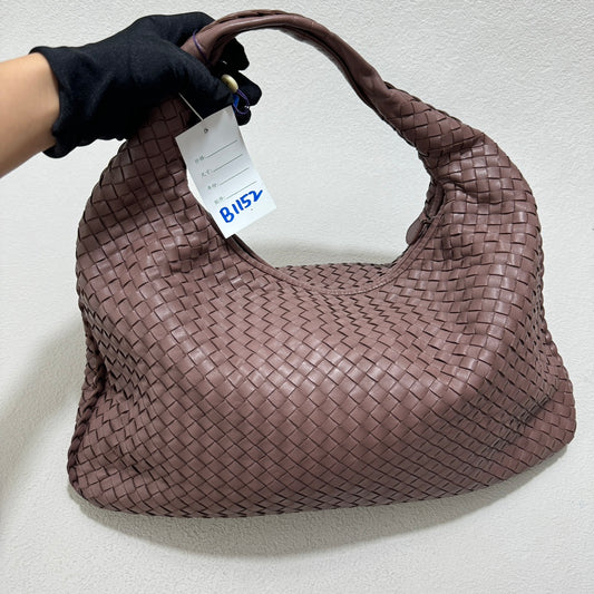 Bottega Veneta Veneta Leather Hobo Large Nude Dirty Pink 47cm-Luxbags