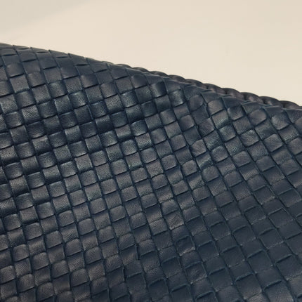 Bottega Veneta Veneta Hobo Maxi Navy Intrecciato Leather 51cm