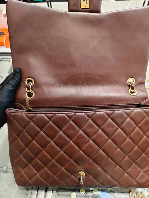 Chanel Classic Flap Maxi Chocolate Brown Lambskin Leather Single Flap Gold Hardware