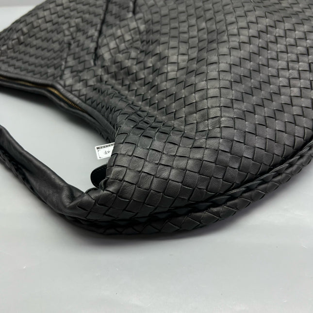 Bottega Veneta Veneta Hobo Maxi Black Leather Pleated 50cm