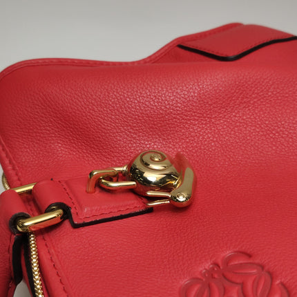 Loewe Amazona 36 Medium Red Leather Snail Lock Gold-tone Hardware