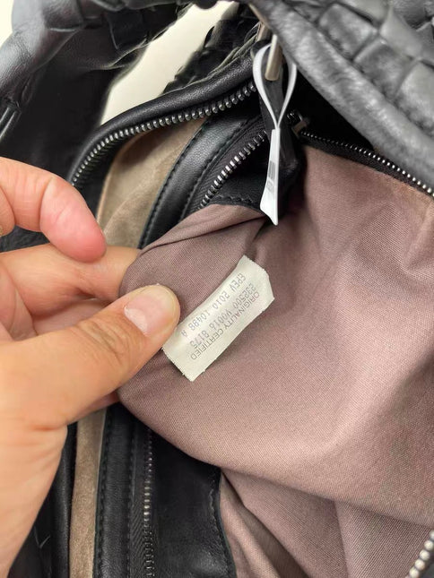 Bottega Veneta Belly Hobo Intrecciato Leather Black Large 55cm