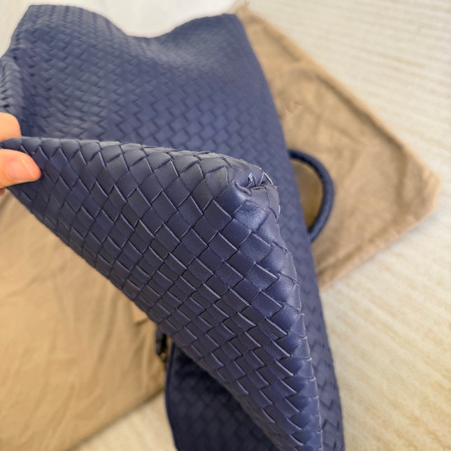 Bottega Veneta Maxi Convertible Tote Navy Leather 50cm