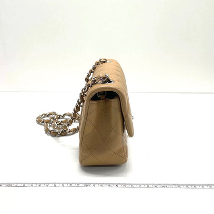 Chanel Classic Flap Rectangulaire Mini Cuir d'Agneau Beige Métal Argenté 2018