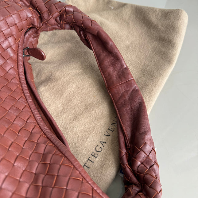 Bottega Veneta Veneta Hobo Leather Medium Burgundy Brick Red 40cm