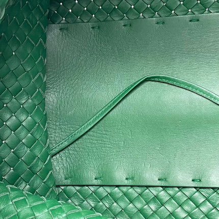 Bottega Veneta Cabat Tote Green Intreccio Leather 40cm