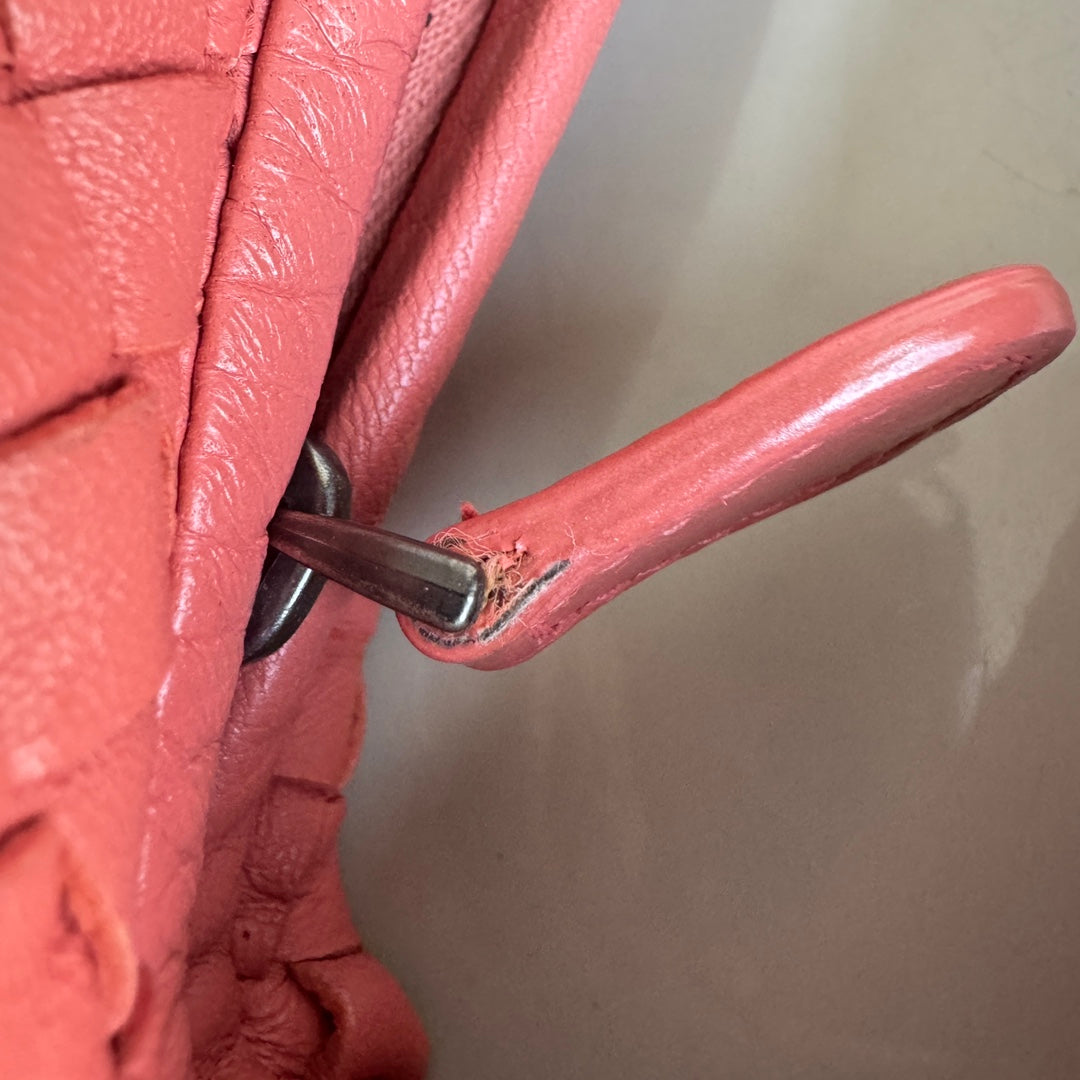 Bottega Veneta Veneta Hobo Medium Coral Intrecciato Leather Bag 47cm