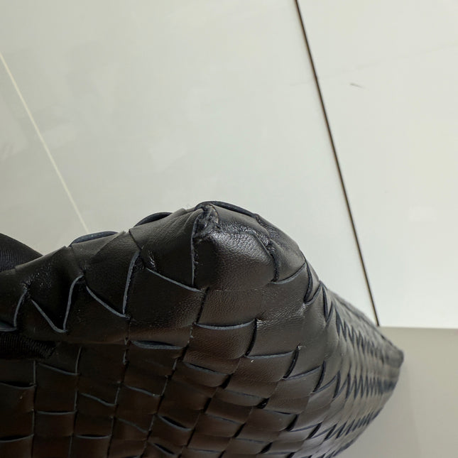 Bottega Veneta Hop Large Leather Black Hobo Bag