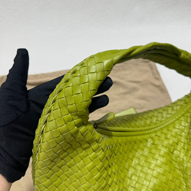 Sold Bottega Veneta Hobo Bag Large Leather Mela Green 47cm