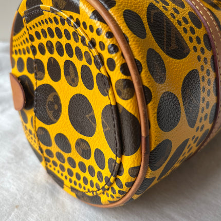 Sac à main Louis Vuitton x Kusama Papillon 28 à pois jaunes