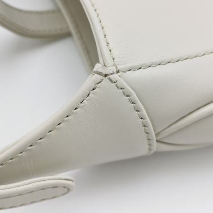 Gucci Jackie 1961 Mini Leather Bag with Adjustable Strap Size White