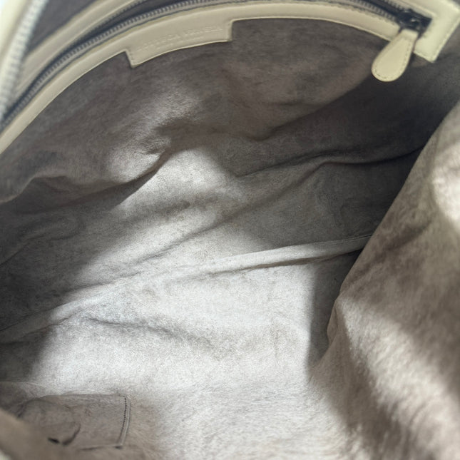 Sold Bottega Veneta Hobo Bag Large Leather Milk White 47cm