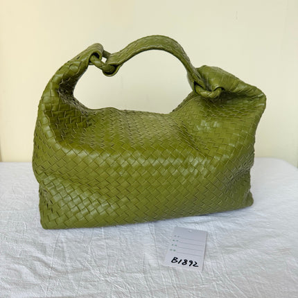 Bottega Veneta Shoulder Bag Avocado Green 38cm