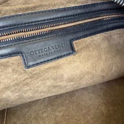 Bottega Veneta Veneta Hobo Maxi Black Tiny Fringes Leather 51cm