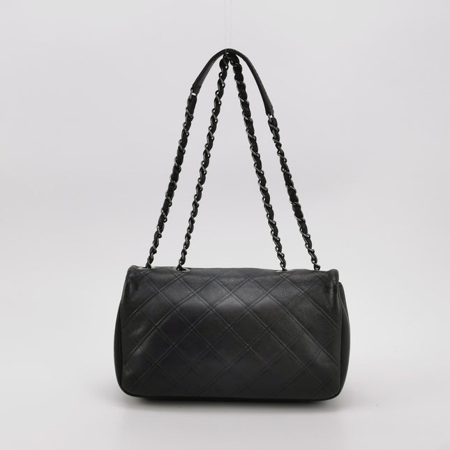 Chanel CC Matelasse Medium Black Calfskin Leather Single Flap Bag Silver Hardware