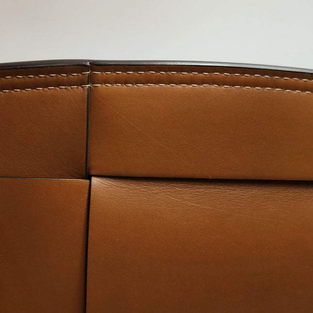 Bottega Veneta Arco Tote Bag Medium Tan Brown Leather 33