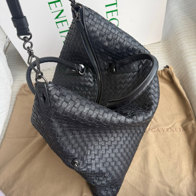 Bottega Veneta Maxi Convertible Tote Bag Hobo Black Leather Two-way Carry 50cm