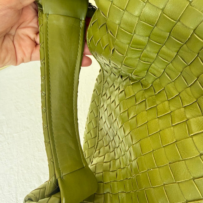 Bottega Veneta Shoulder Bag Avocado Green 38cm