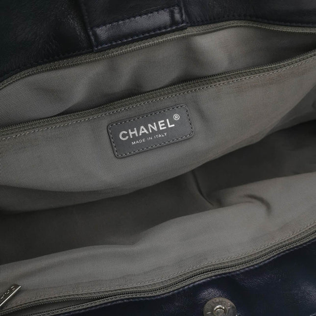 Sold Chanel Cerf Executive 2009 Large Pink and Black Leather Tote Handbag