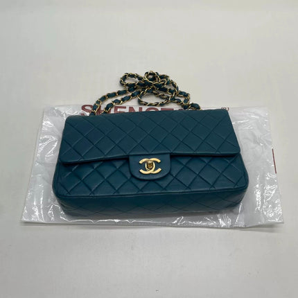 Chanel Classic Flap Medium Vintage Navy Lambskin Leather 24k Gold Hardware