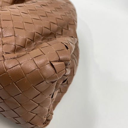 Bottega Veneta Pouch Large Intrecciato Milk Chocolate Brown Calfskin Leather