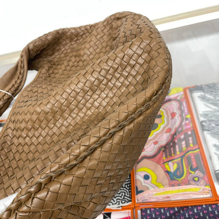 Bottega Veneta Belly Hobo Milk Chocolate Brown Maxi 50cm Intrecciato Leather