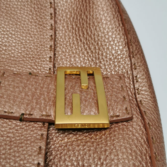 Fendi Baguette Selleria Calfskin Leather Iridescent Metallic Pink Shoulder Bag