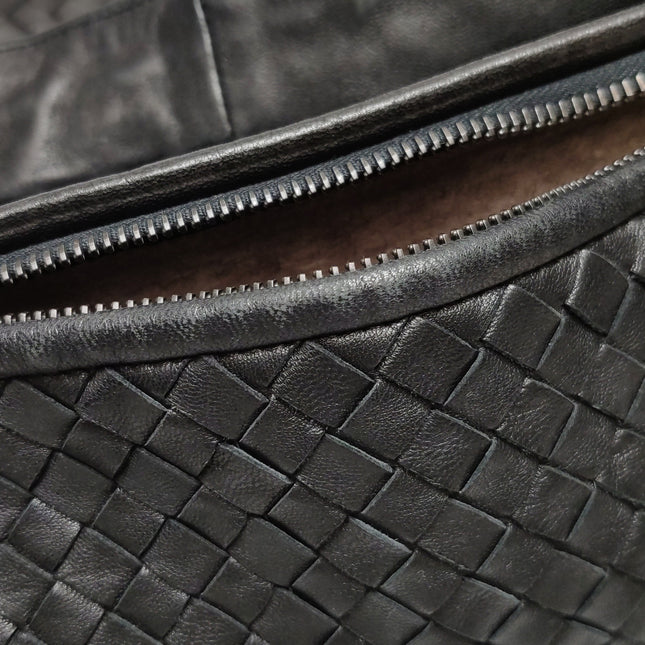 Bottega Veneta Veneta Hobo Maxi Black Tiny Fringes Leather 51cm