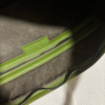 Bottega Veneta Veneta Hobo Avocado Green 45cm Lambskin Leather