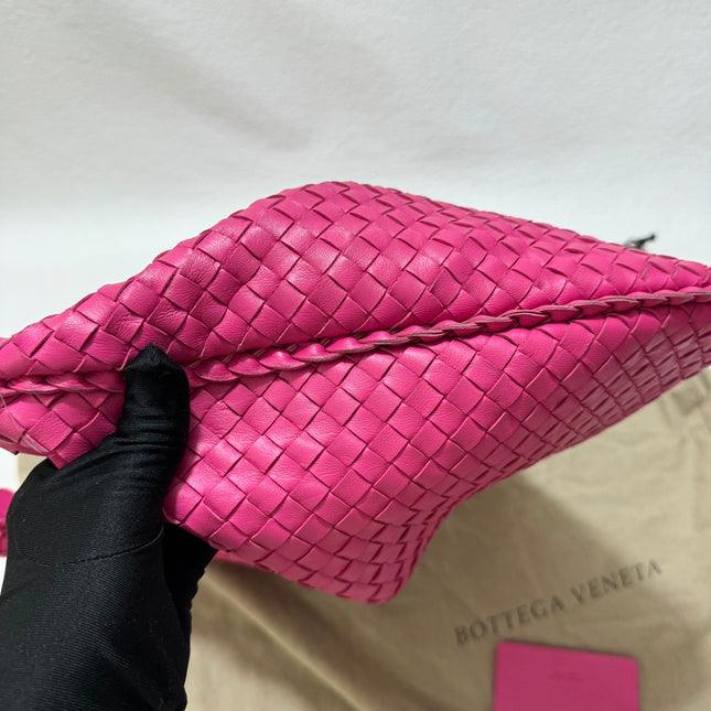 Sold Bottega Veneta Veneta Hobo Medium Fuchsia Pink Intrecciato Leather Bag 47cm