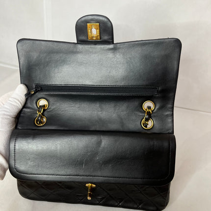 Chanel Classic Flap Vintage Medium Black Lambskin Leather 24k Gold Hardware 1994-1996