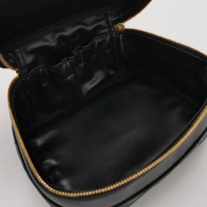 Chanel Vanity Case 1991-1994 Calfksin Leather Black Zip Opening Makeup Bag