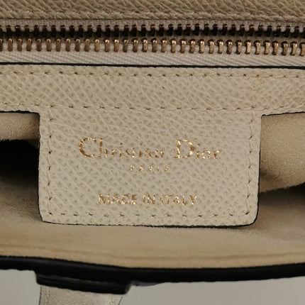 Dior Saddle Medium 2021 White Grained Leather Handbag