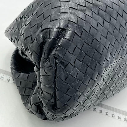 Bottega Veneta Pouch Large Intrecciato Black Calfskin Leather Clutch